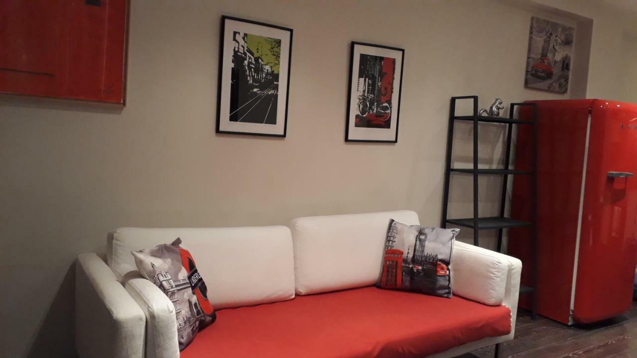 Apartamento Manuela Sancho Apartment Zaragoza Bagian luar foto